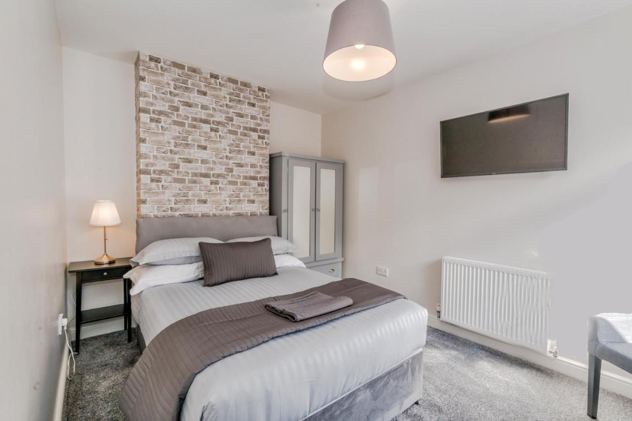 Cannock Hotel Apartments Eksteriør billede